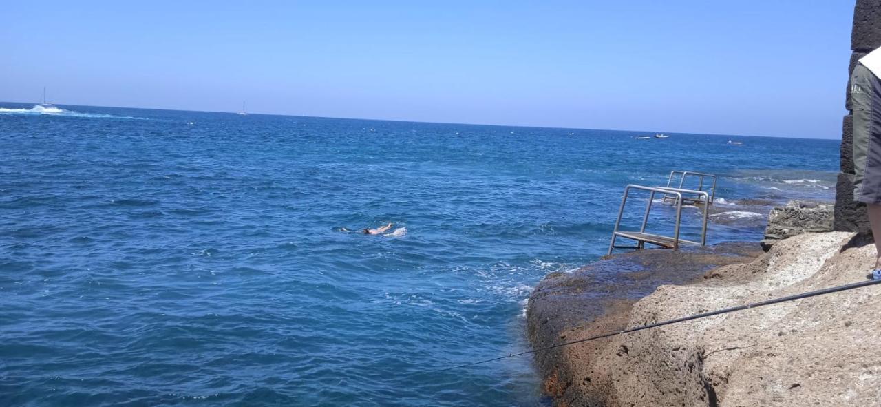 Spacious Apartment Just Few Steps Of The Ocean In La Caleta Costa Adeje  Exteriör bild